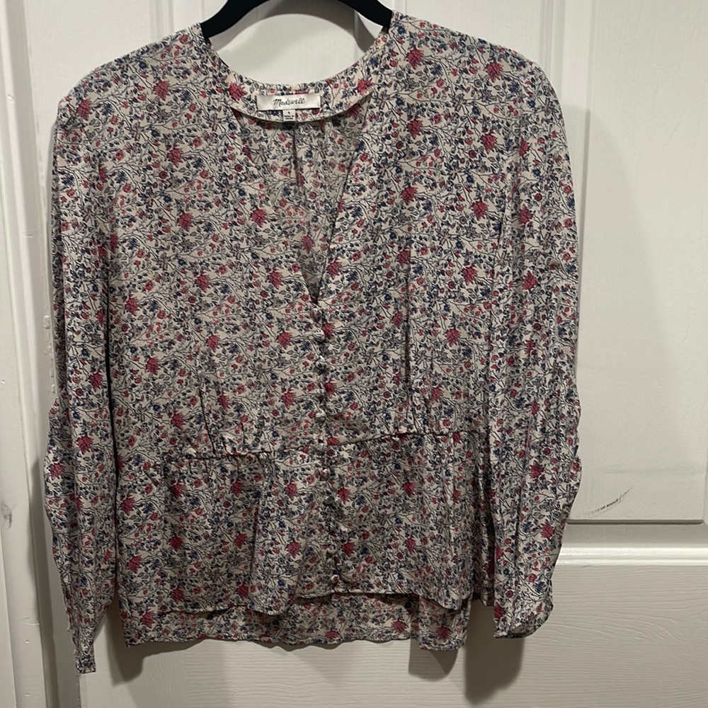 Madewell size 4 blouse. Great condition.